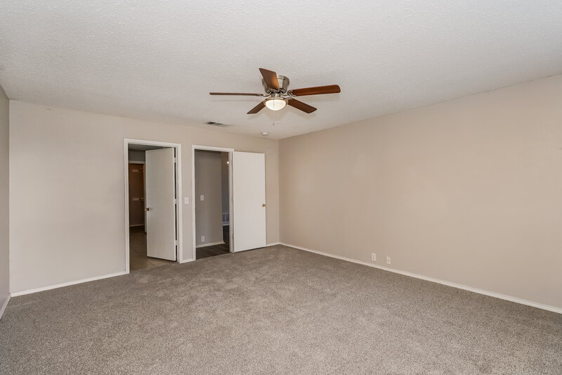 2,120/Mo, 1100 Greenbend Dr Denton, TX 76210 Main Bedroom View 2