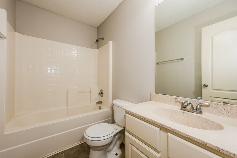 2,480/Mo, 735 Cedarwood Dr Cedar Hill, TX 75104 Bathroom View