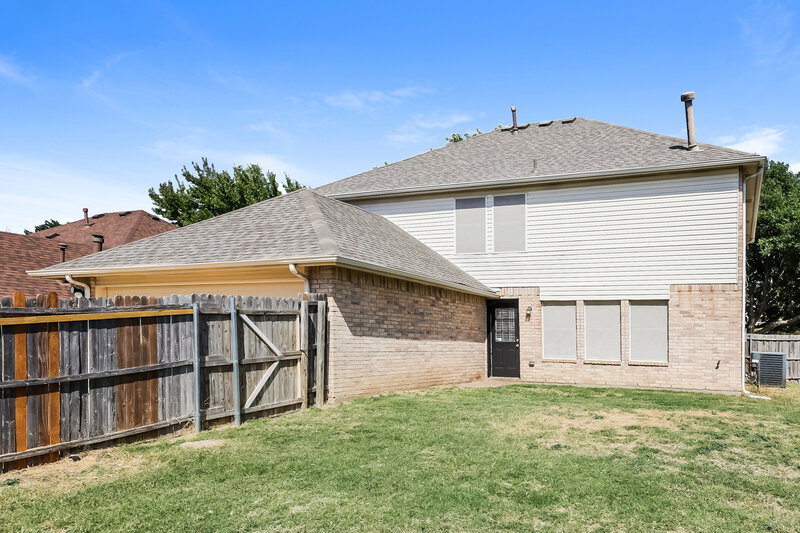 2,480/Mo, 735 Cedarwood Dr Cedar Hill, TX 75104 Rear View