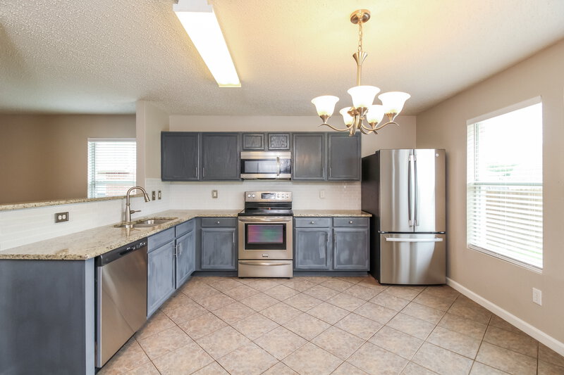 2,185/Mo, 5308 Emmeryville Ln Fort Worth, TX 76244 Kitchen View