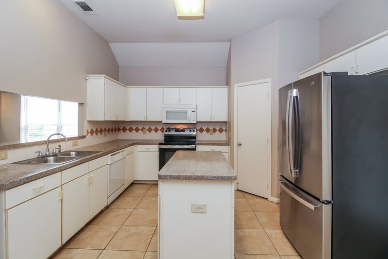 3,300/Mo, 412 Valley View Dr Lewisville, TX 75067 Kitchen View