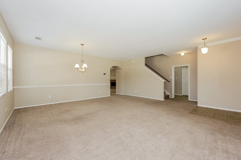 2,725/Mo, 828 Forest Heights Dr Crowley, TX 76036 Living Room View 2