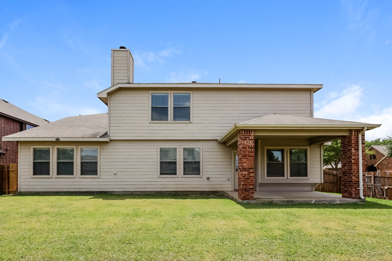 2,725/Mo, 828 Forest Heights Dr Crowley, TX 76036 Rear View
