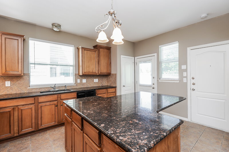 2,185/Mo, 10009 Lexington Dr Providence Village, TX 76227 Kitchen View