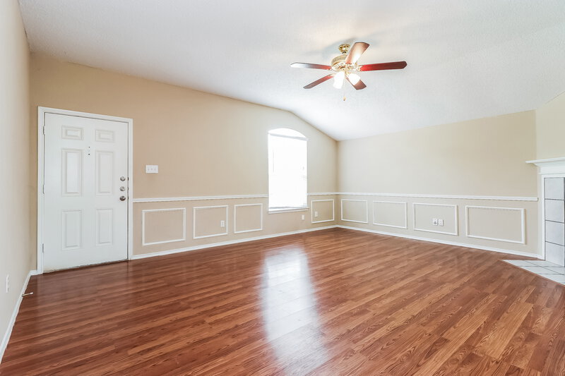 2,250/Mo, 1906 Winter Pass Trl Arlington, TX 76002 Family Room View