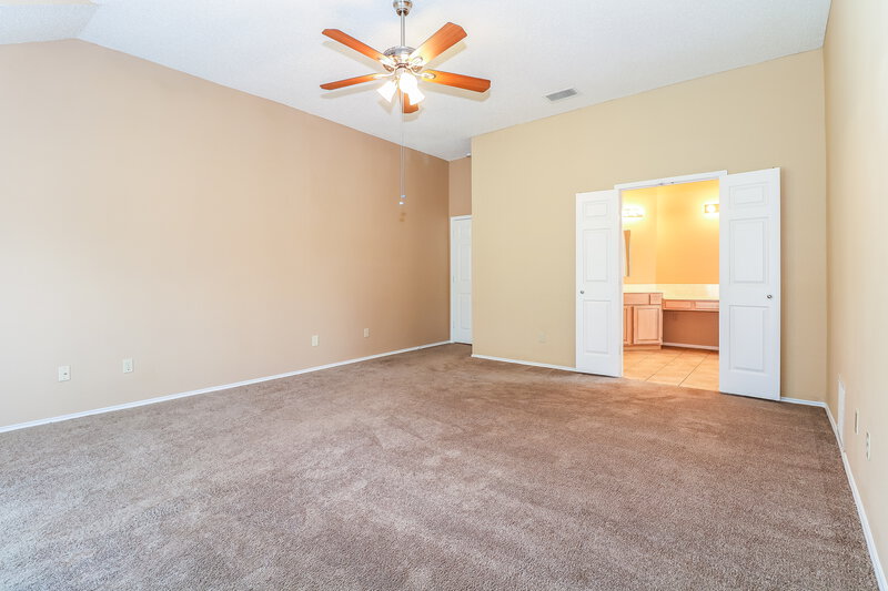 2,535/Mo, 713 Claire View Dr Desoto, TX 75115 Master Bedroomlarge View