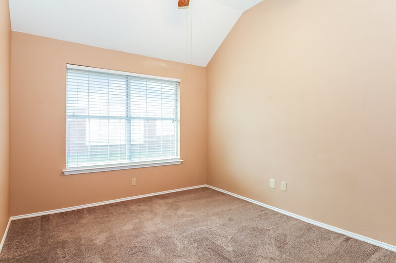 2,535/Mo, 713 Claire View Dr Desoto, TX 75115 Bedroomlarge View 2