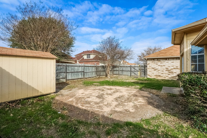 2,535/Mo, 713 Claire View Dr Desoto, TX 75115 Rear Viewlarge View 3