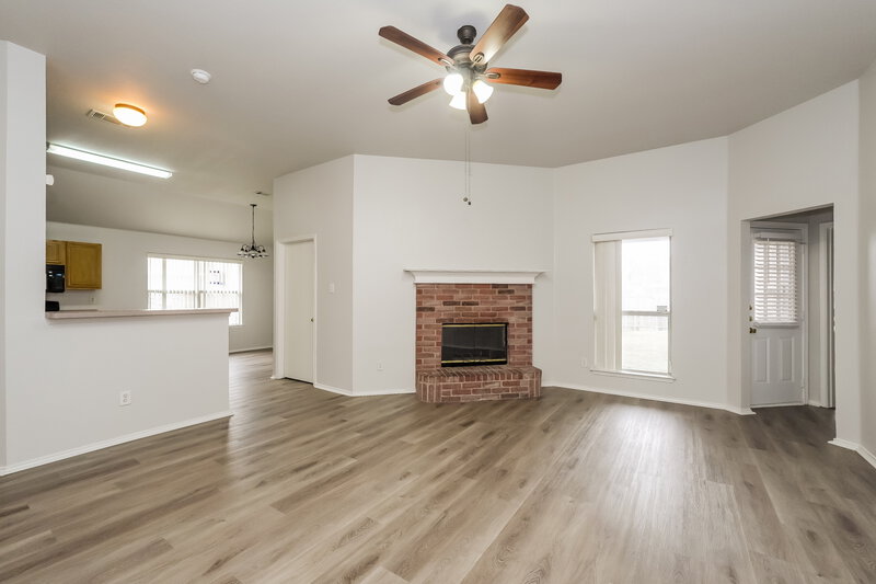 2,305/Mo, 1746 ONeal St Lancaster, TX 75134 Living Room View 2