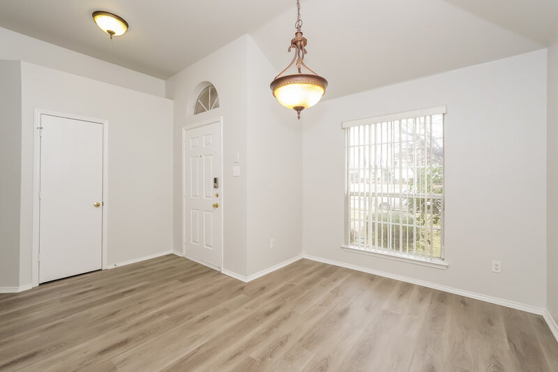 2,305/Mo, 1746 ONeal St Lancaster, TX 75134 Dining Room View 2
