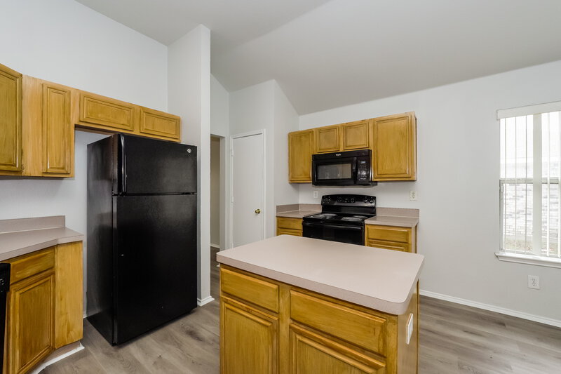 2,305/Mo, 1746 ONeal St Lancaster, TX 75134 Kitchen View 2