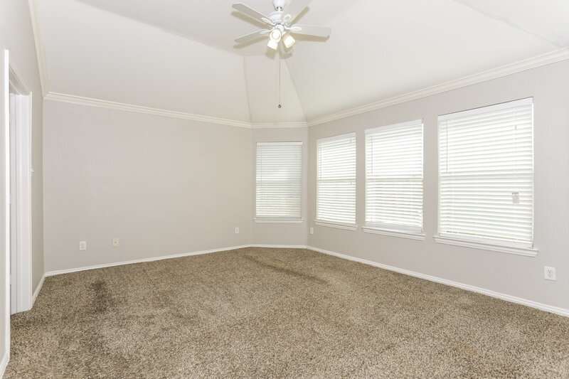 2,215/Mo, 6428 Canyon Lake Dr Dallas, TX 75249 Main Bedroom View