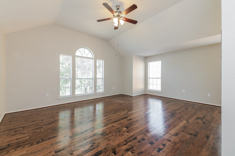 2,445/Mo, 7418 Euclid Dr Rowlett, TX 75089 Main Bedroom View 3