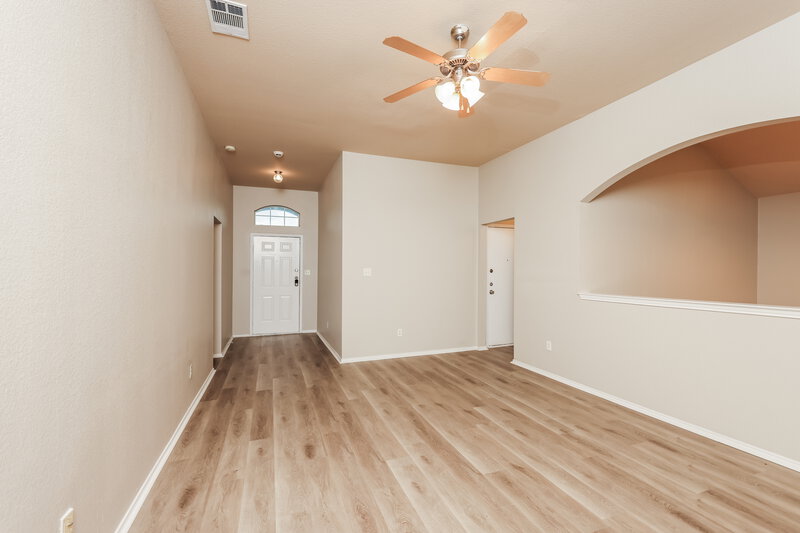 1,645/Mo, 13532 Baldcypress Dr Dallas, TX 75253 Living Room View