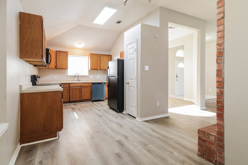 1,930/Mo, 2310 Summit Dr McKinney, TX 75071 Kitchen View