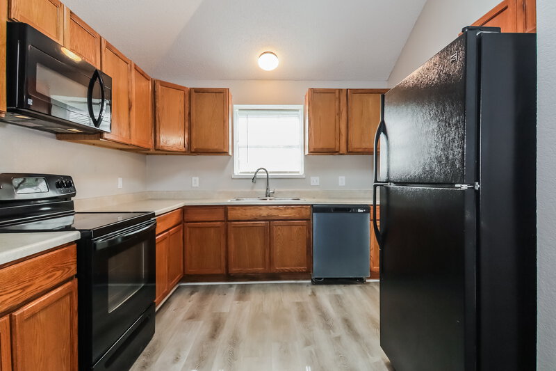 1,930/Mo, 2310 Summit Dr McKinney, TX 75071 Kitchen View 2