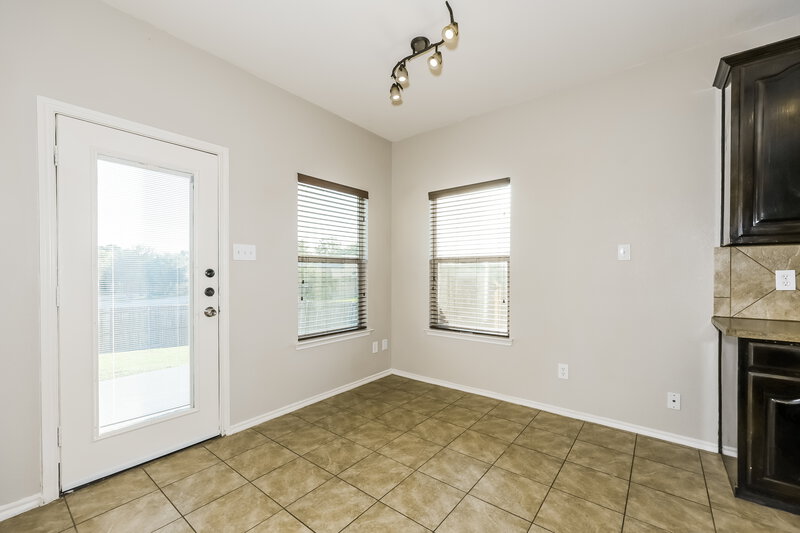 2,150/Mo, 1082 Carpenter Ct Lavon, TX 75166 Living Room View