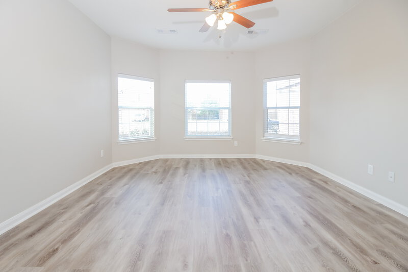 2,275/Mo, 309 Meadow View Ln Anna, TX 75409 Main Bedroom View