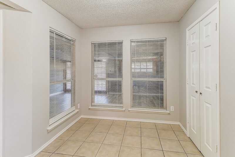 2,320/Mo, 3804 Sycamore Ln Rockwall, TX 75032 Dining Room View