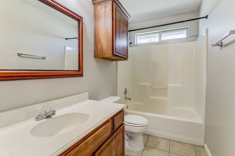 2,320/Mo, 3804 Sycamore Ln Rockwall, TX 75032 Bathroom View