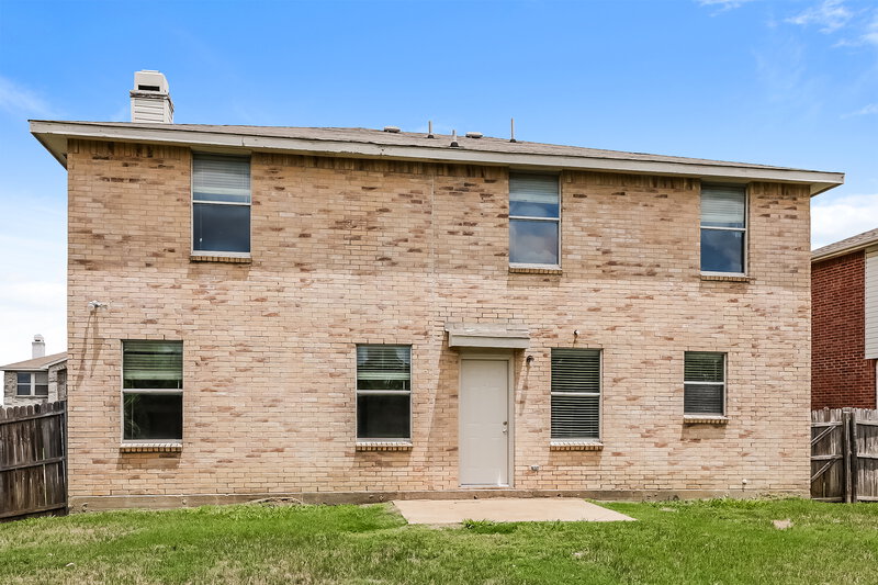 1,985/Mo, 521 Merton Ct Crowley, TX 76036 Rear View 2