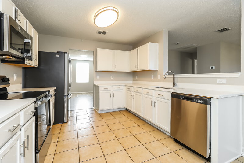2,820/Mo, 1221 Candler Dr Lancaster, TX 75134 Kitchen View 2