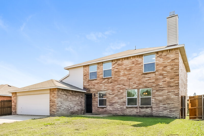 2,820/Mo, 1221 Candler Dr Lancaster, TX 75134 Rear View