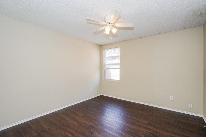 2,180/Mo, 3520 Clydesdale Dr Denton, TX 76210 Bedroom View 2