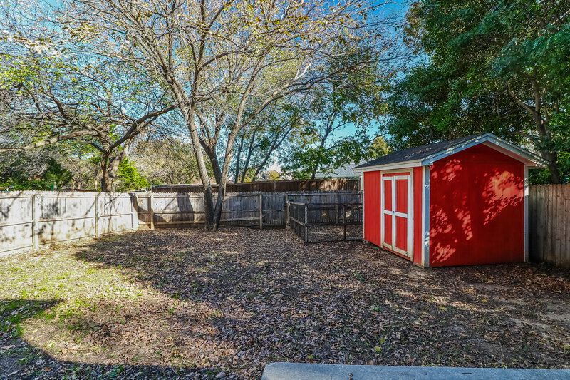 2,525/Mo, 1520 Allen Dr Cedar Hill, TX 75104 Exterior View