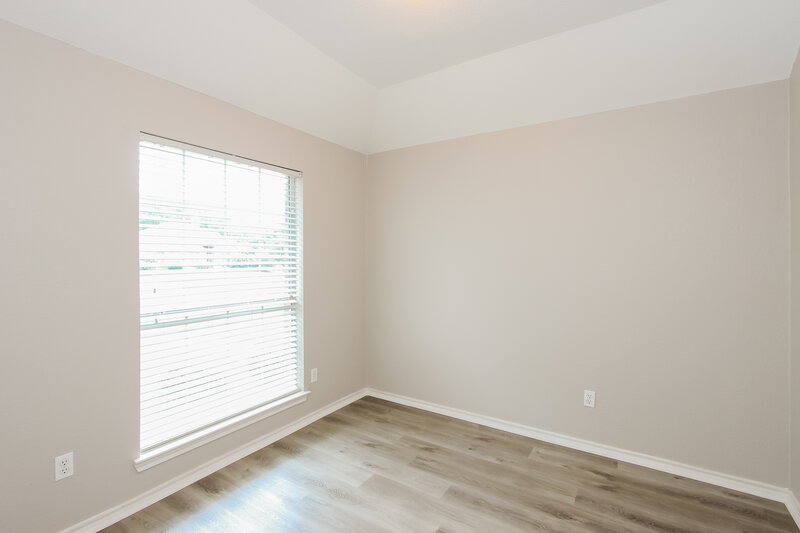 2,100/Mo, 118 Richard Ln Red Oak, TX 75154 Bedroom View 2