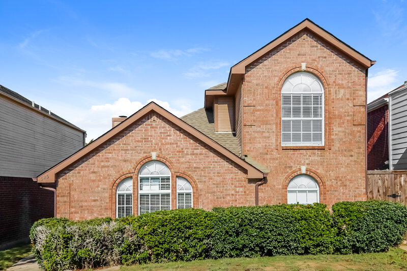 2,180/Mo, 525 Valley View Dr Lewisville, TX 75067 External View
