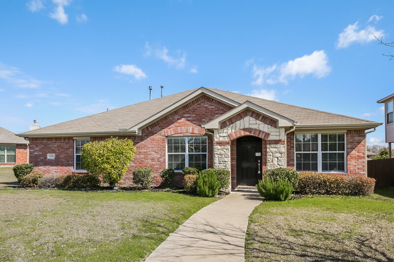 2,085/Mo, 630 Canvas Ct Lancaster, TX 75146 External View