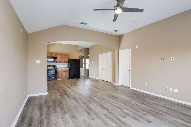 2,085/Mo, 630 Canvas Ct Lancaster, TX 75146 Living Room View 3