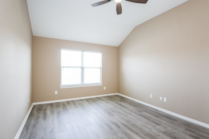 2,085/Mo, 630 Canvas Ct Lancaster, TX 75146 Master Bedroom View