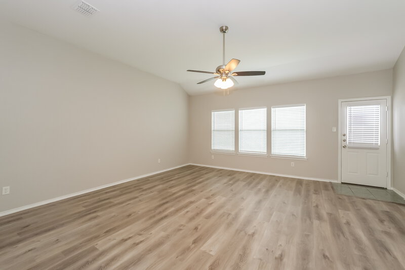 2,665/Mo, 8508 Prairie Wind Trl Fort Worth, TX 76134 Living Room View