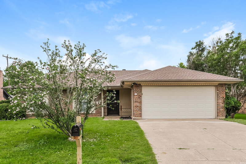 2,485/Mo, 722 Danvers Ln Mansfield, TX 76063 External View