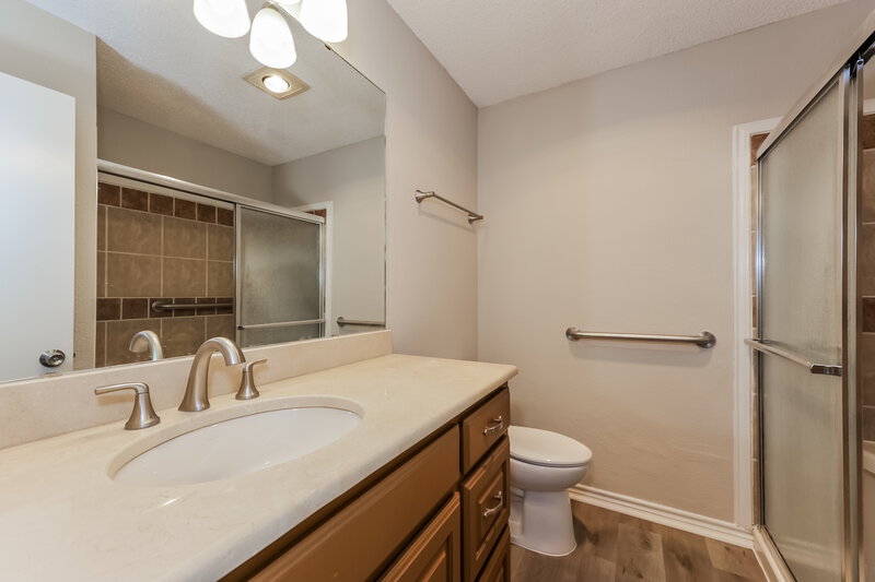 2,485/Mo, 722 Danvers Ln Mansfield, TX 76063 Bathroom View