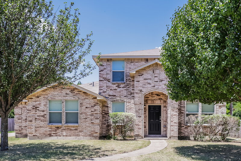 2,685/Mo, 1003 April Showers Ln Lancaster, TX 75134 External View