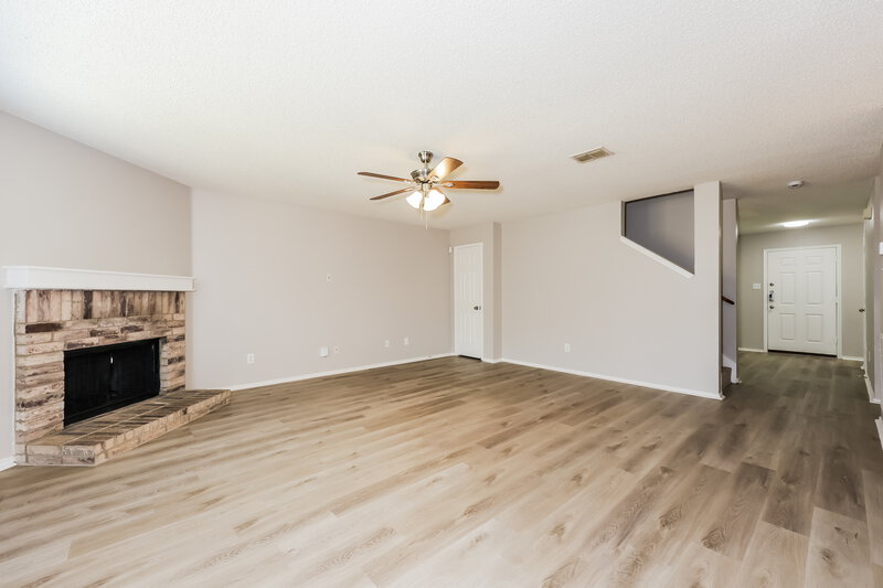 2,685/Mo, 1003 April Showers Ln Lancaster, TX 75134 Living Room View 2