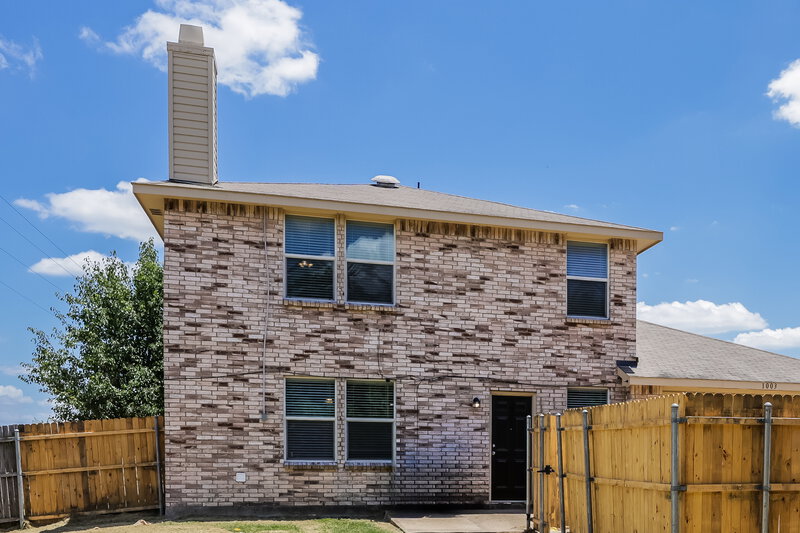 2,685/Mo, 1003 April Showers Ln Lancaster, TX 75134 Rear View