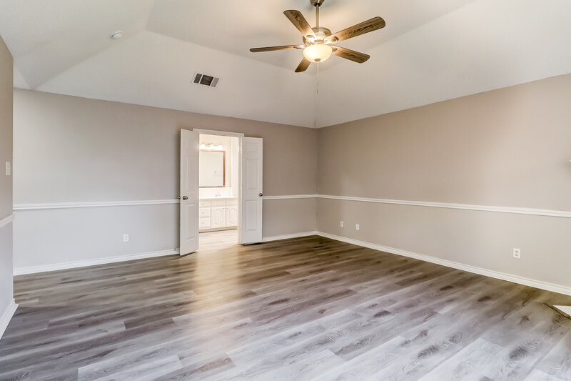 2,705/Mo, 602 Copeland Dr Cedar Hill, TX 75104 Main Bedroom View