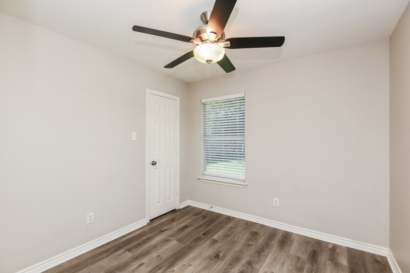 2,225/Mo, 417 Oxford St Burleson, TX 76028 Bedroom View 3