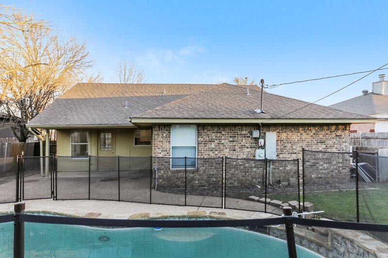 1,790/Mo, 617 Dayton Rd Mansfield, TX 76063 Rear View