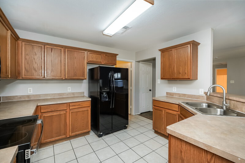 2,330/Mo, 239 Centennial Pl Crowley, TX 76036 Kitchen View 2