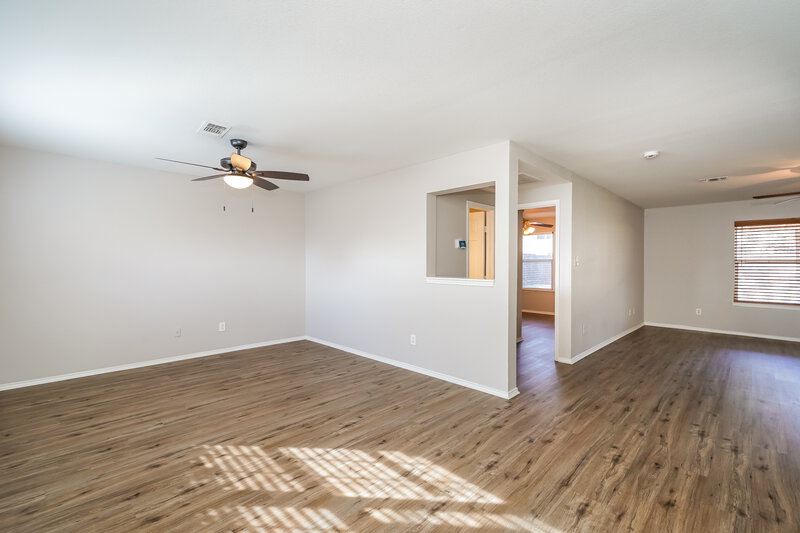 2,330/Mo, 239 Centennial Pl Crowley, TX 76036 Family Room View