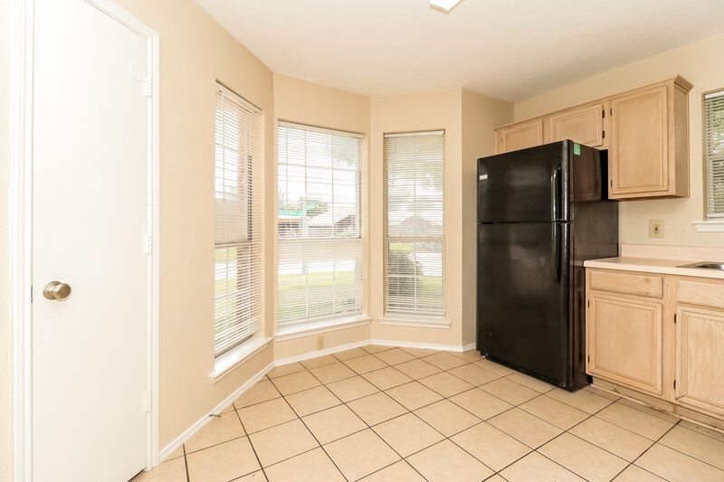 2,660/Mo, 4001 Periwinkle Dr Fort Worth, TX 76137 Kitchen View