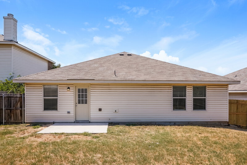 2,180/Mo, 14120 Esperanza Dr Haslet, TX 76052 Rear View