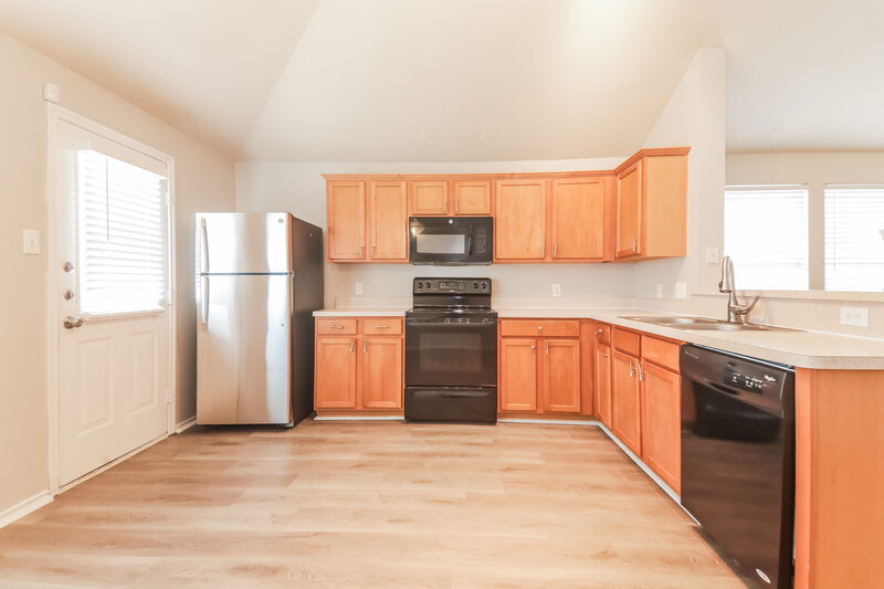1,695/Mo, 822 Sycamore St Anna, TX 75409 Kitchen View 2