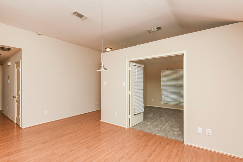 2,545/Mo, 729 Deloach Dr Cedar Hill, TX 75104 Dining Room View