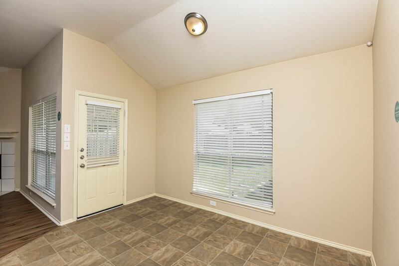 2,545/Mo, 729 Deloach Dr Cedar Hill, TX 75104 Breakfast Nook View